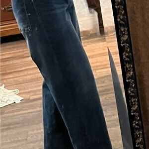 Super cute and stylish ladies OAK High-waisted, wide leg jeans.